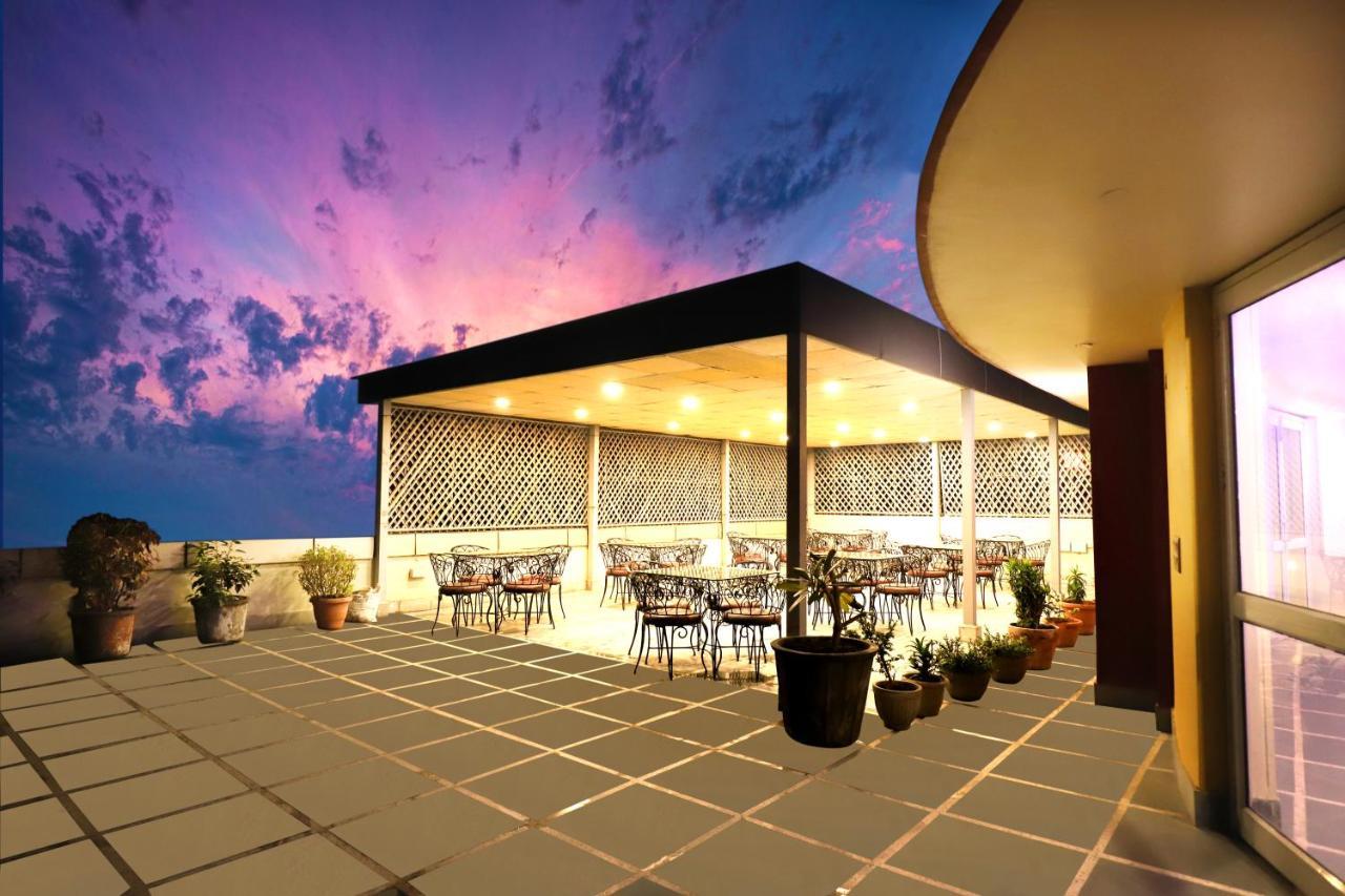 Hotel Shanti Villa Új-Delhi Kültér fotó