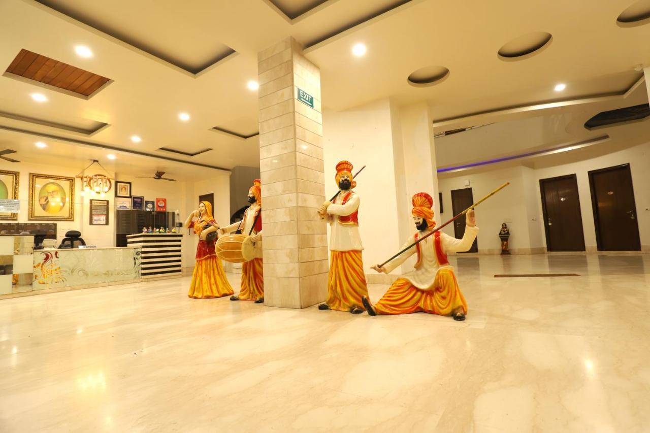 Hotel Shanti Villa Új-Delhi Kültér fotó