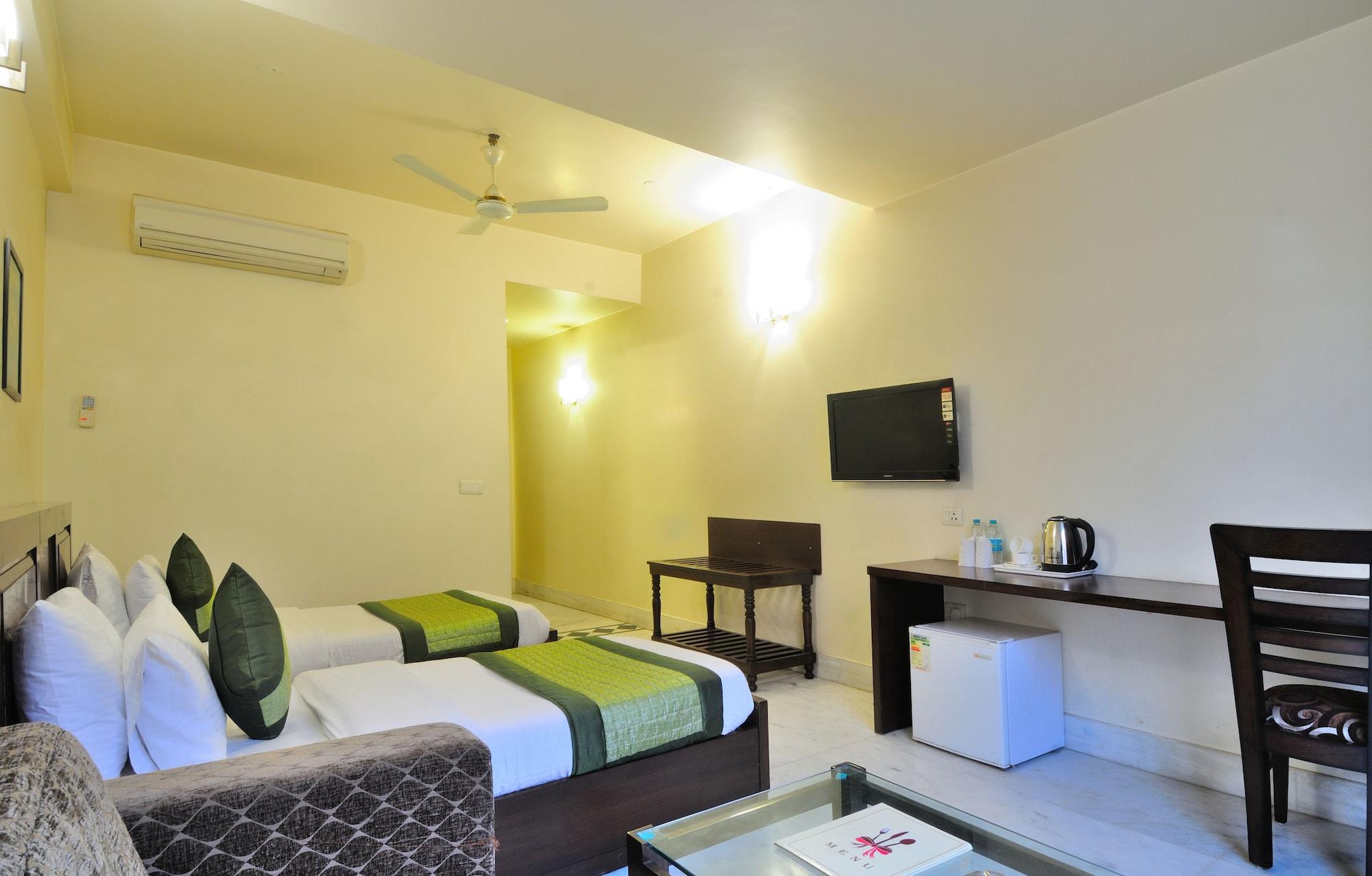 Hotel Shanti Villa Új-Delhi Kültér fotó